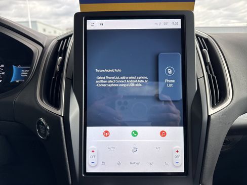 Certified 2023 Ford Edge SEL w/ Convenience Package image 32