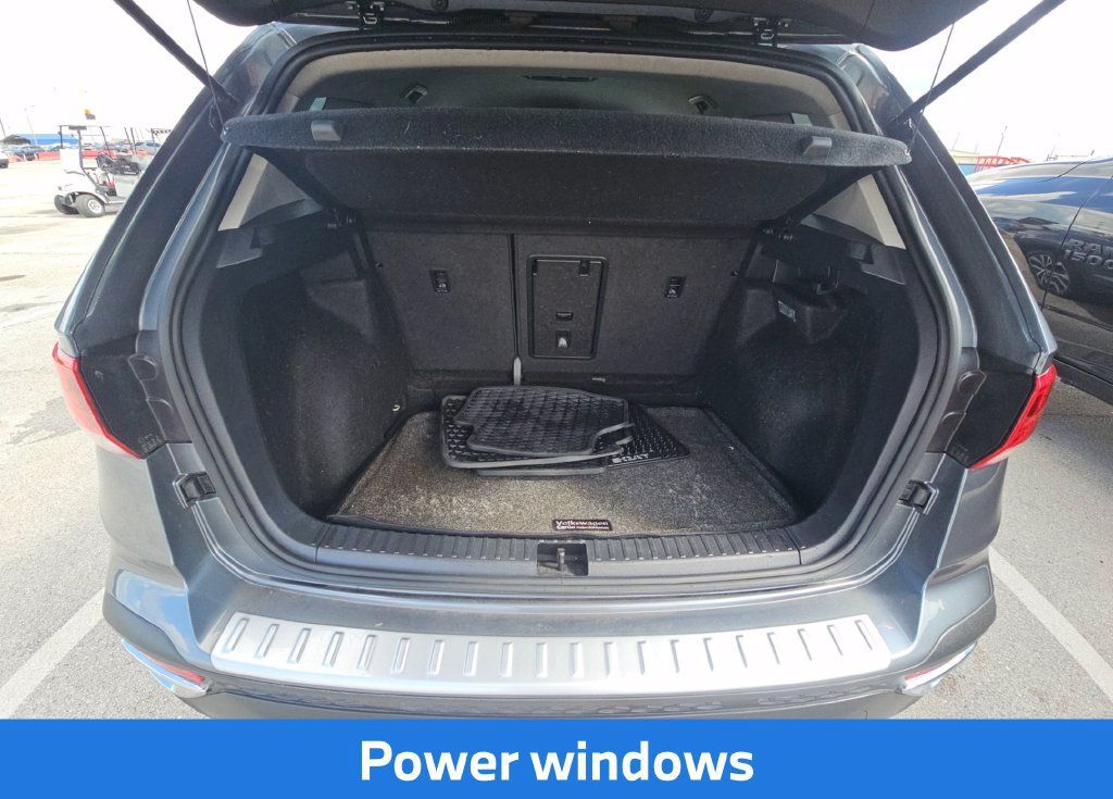 Used 2022 Volkswagen Taos SE FWD image 8
