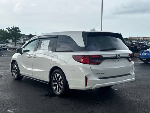 Used 2026 Honda Odyssey EX-L image 5