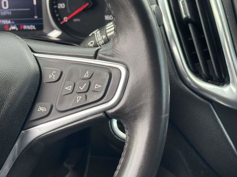 Used 2020 Chevrolet Equinox LT FWD image 8