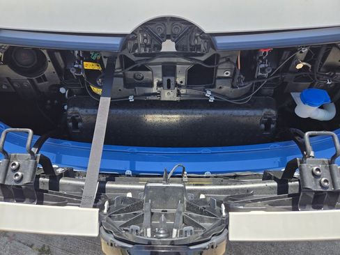 New 2025 Volkswagen ID. Buzz 1st Edition image 24