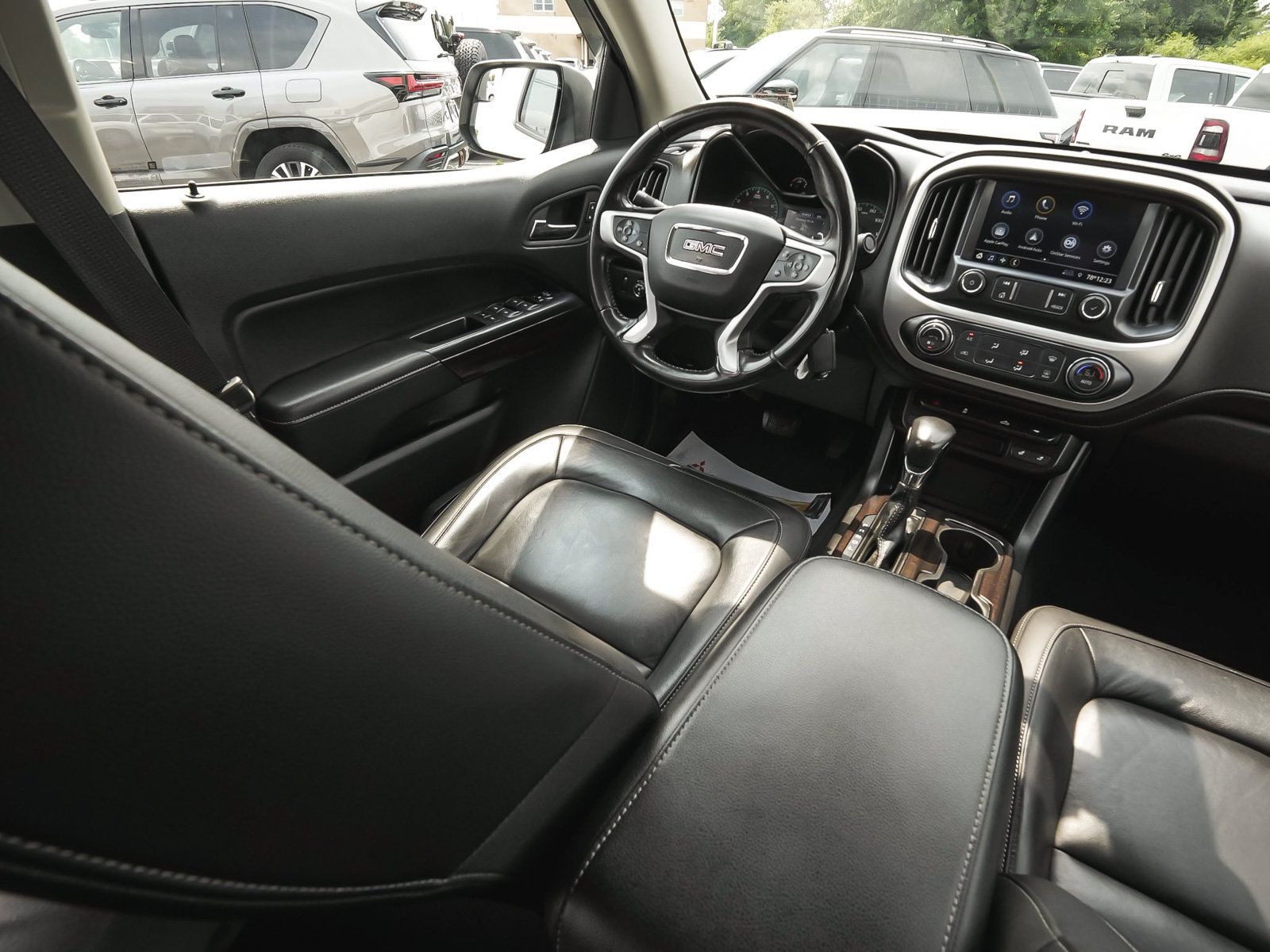 Used 2022 GMC Canyon Elevation w/ Elevation Premium Package AWD/4WD image 41