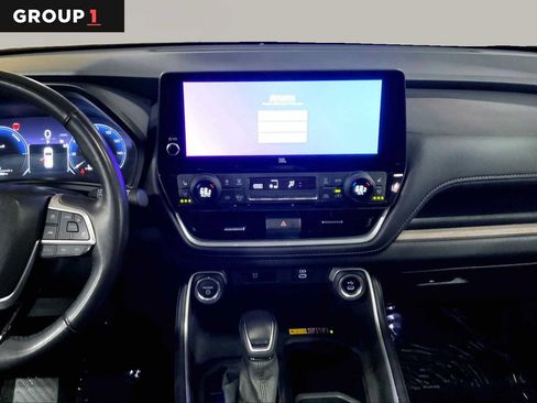 Used 2024 Toyota Grand Highlander AWD Hybrid image 7