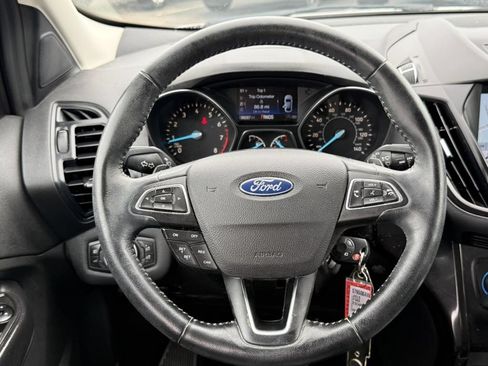 Used 2018 Ford Escape SE w/ SE Sport Appearance Package FWD image 18