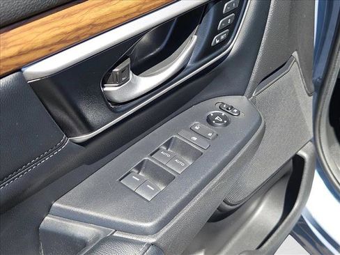 Used 2022 Honda CR-V Touring image 12