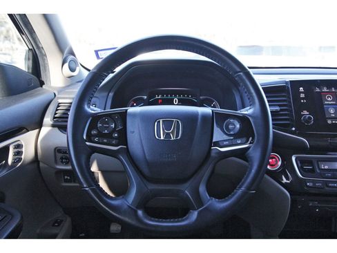 Used 2021 Honda Pilot Touring image 17