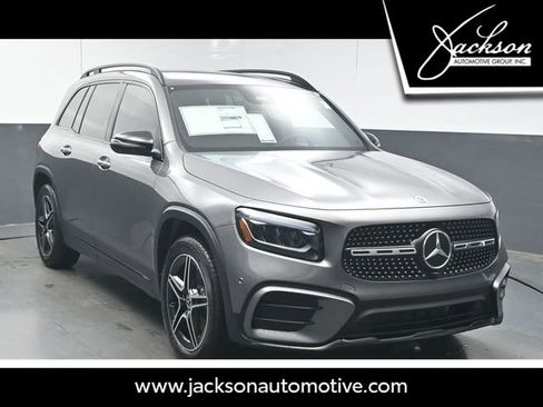 New 2026 Mercedes-Benz GLB 250 image 1