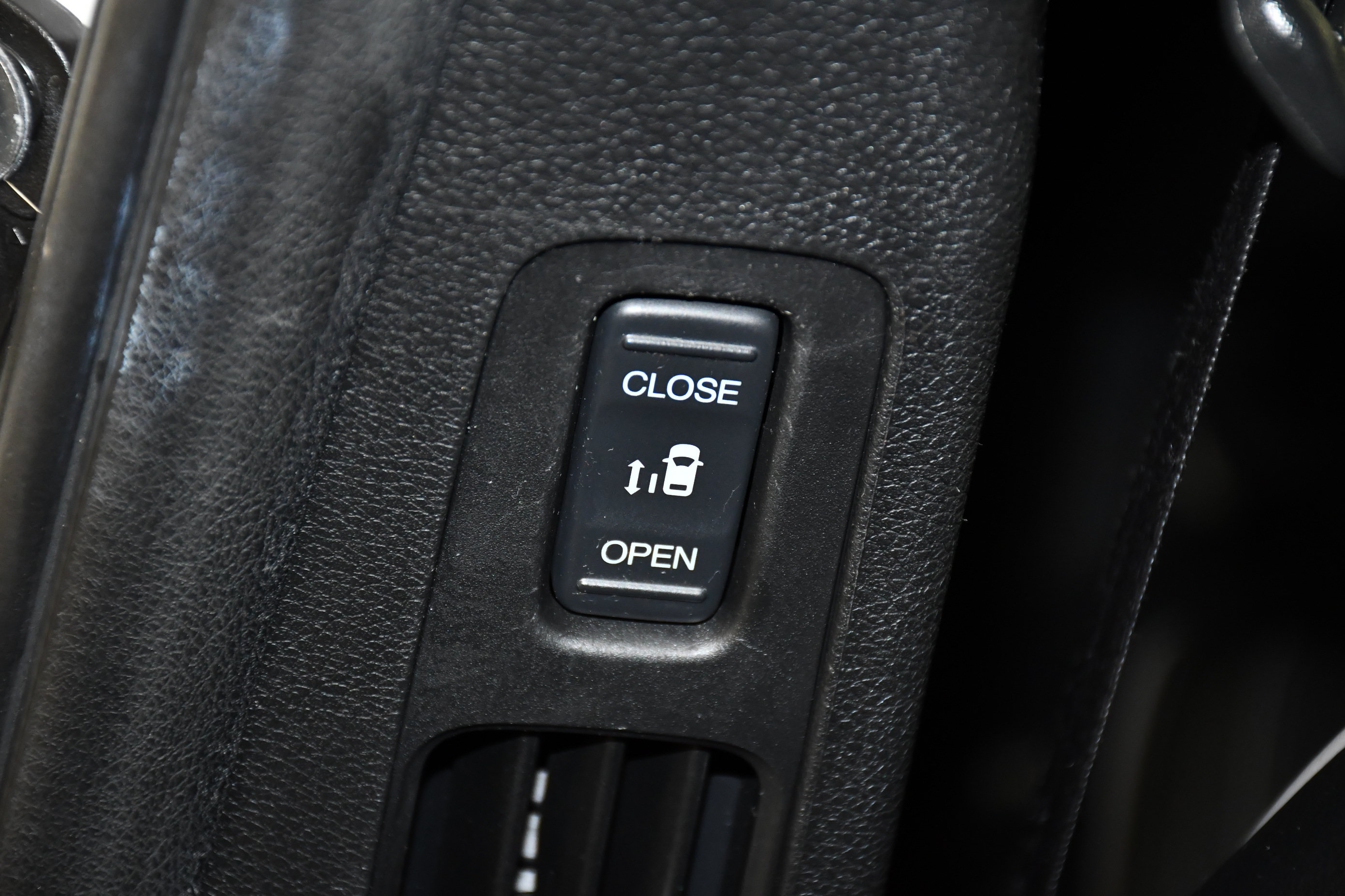 Used 2022 Honda Odyssey Elite image 49