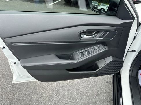 Used 2025 Honda Accord Sport image 14
