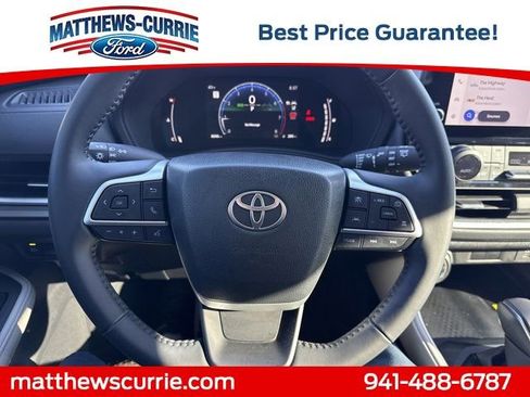 Used 2025 Toyota Grand Highlander FWD image 18