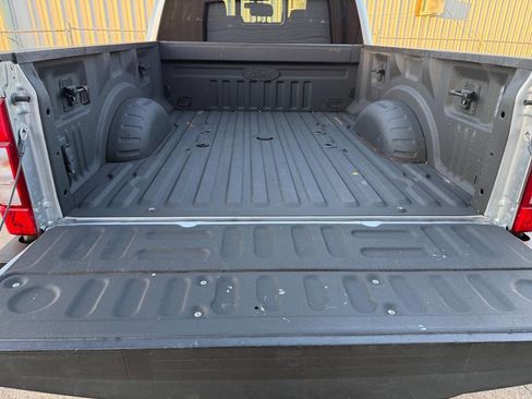 Used 2021 Ford F350 Lariat image 9