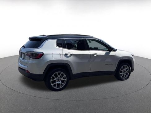 Used 2025 Jeep Compass Limited AWD/4WD image 11