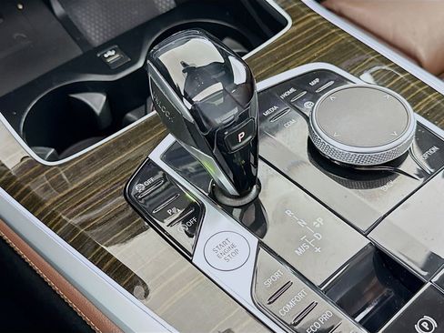 Used 2020 BMW X5 xDrive40i w/ Convenience Package image 17