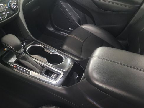 Used 2022 Chevrolet Equinox Premier image 26