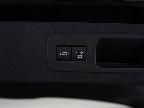 Used 2026 Lexus LX 600 4WD w/ Luxury Package image 39