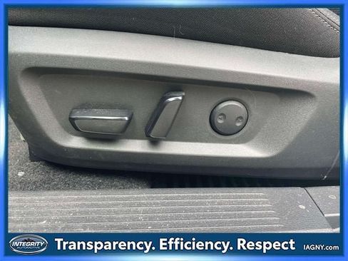 Certified 2023 Nissan Rogue SV AWD/4WD image 18