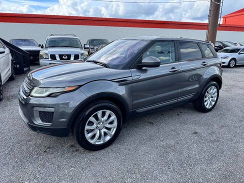 Used 2016 Land Rover Range Rover Evoque SE image 2