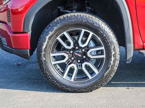 Used 2025 GMC Sierra 1500 AT4 w/ AT4 Premium Package image 9