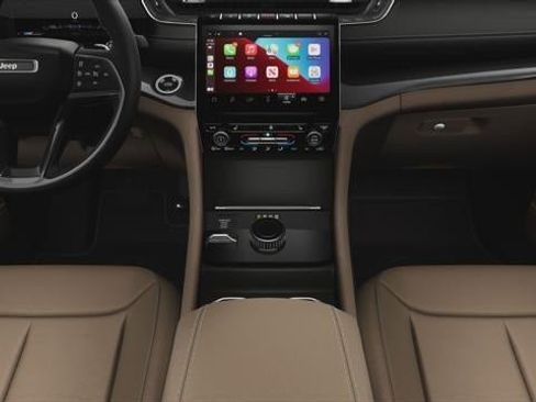 New 2025 Jeep Grand Cherokee Limited w/ Trailer Tow Package image 5