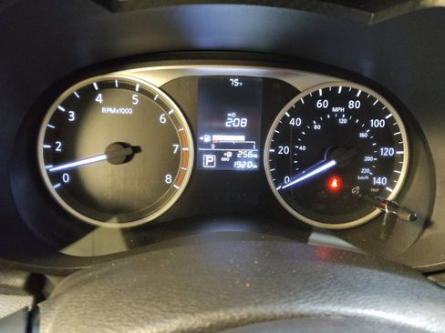 Used 2025 Nissan Versa S w/ Trunk Package FWD image 23
