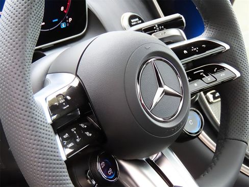 New 2025 Mercedes-Benz GLC 43 AMG 4MATIC image 21