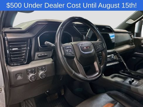 Used 2024 GMC Sierra 2500 AT4 w/ Technology Package AWD/4WD image 9