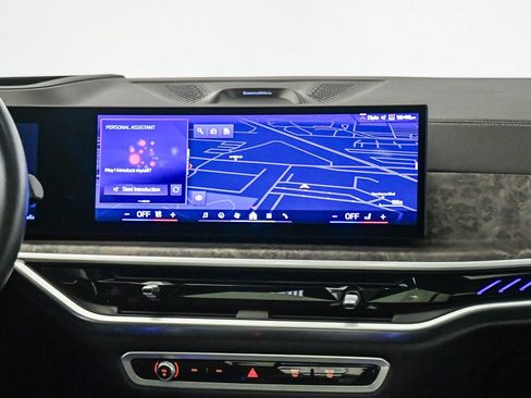Used 2024 BMW X7 M60i w/ Climate Comfort Package AWD/4WD image 16