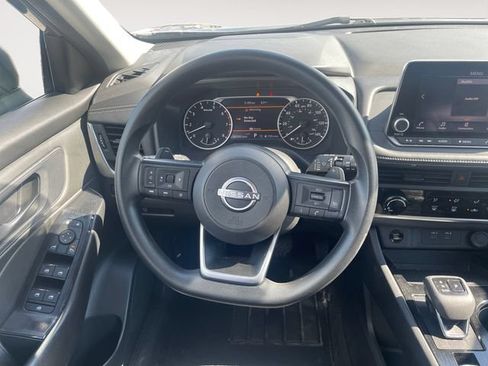 Used 2024 Nissan Rogue S AWD/4WD image 12