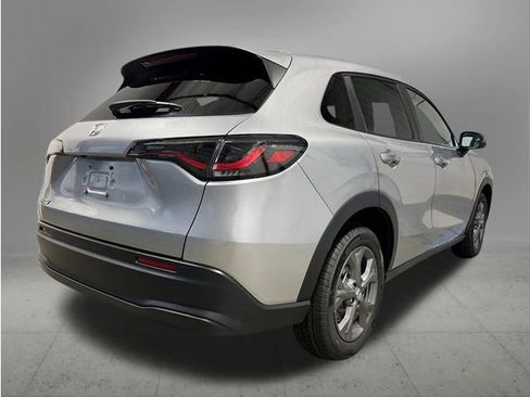 New 2026 Honda HR-V LX image 5