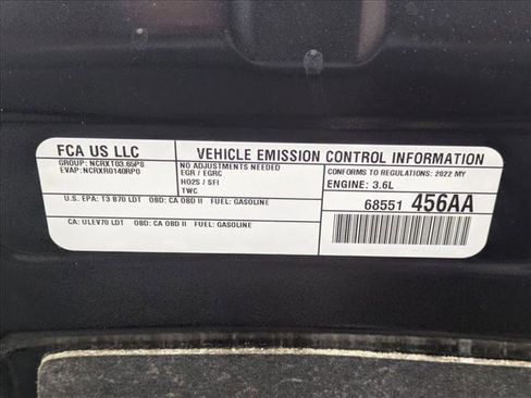 Used 2022 Chrysler Pacifica Touring-L image 24