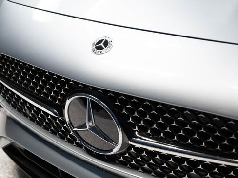 New 2026 Mercedes-Benz CLE 300 4MATIC Coupe image 11