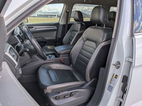 Used 2022 Volkswagen Atlas SEL Premium AWD/4WD image 11