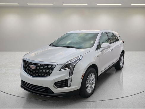 New 2025 Cadillac XT5 Luxury image 31