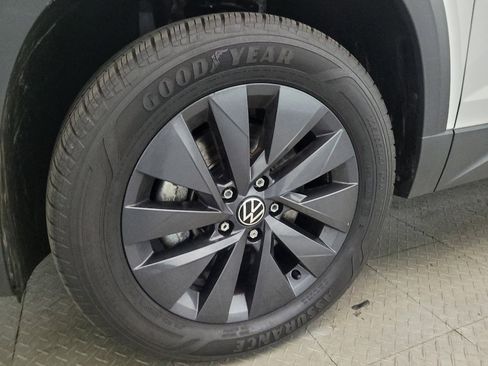 Used 2022 Volkswagen Taos S AWD/4WD image 31