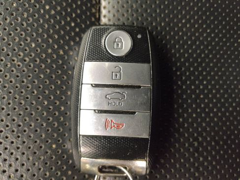 Used 2016 Kia Forte Koup SX w/ SX Premium Package image 32