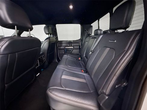 Used 2022 Ford F450 Platinum w/ FX4 Off-Road Package AWD/4WD image 19