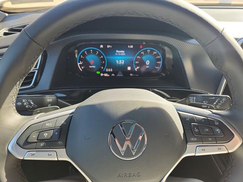 New 2026 Volkswagen Atlas Cross Sport SEL Premium R-Line image 18