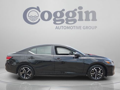 Used 2024 Nissan Sentra SV FWD image 6