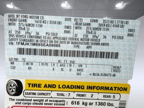 Certified 2025 Ford Expedition Max Platinum image 17