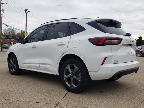 Used 2023 Ford Escape ST-Line w/ Tech Pack #1 AWD/4WD image 6