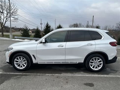 Used 2022 BMW X5 xDrive40i image 2