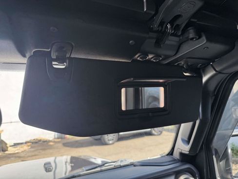 Used 2023 Jeep Wrangler Unlimited Sport AWD/4WD image 29