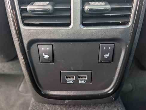 Used 2022 Dodge Charger R/T w/ Plus Group RWD image 16