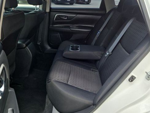 Used 2016 Nissan Altima 2.5 SV FWD image 24