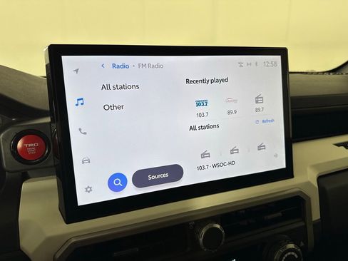 Used 2024 Toyota Tacoma TRD Off-Road image 25