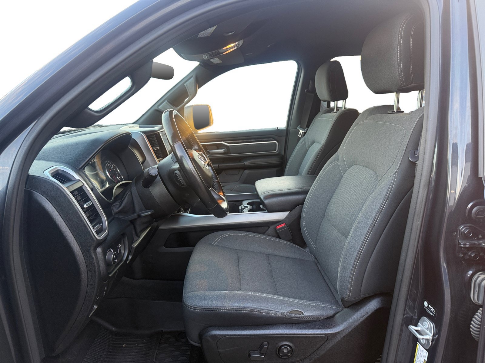 Used 2021 RAM 1500 Big Horn AWD/4WD image 9