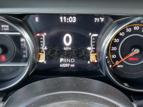 Used 2021 Jeep Wrangler Unlimited Sahara w/ Uconnect 4C Nav & Sound Group image 12