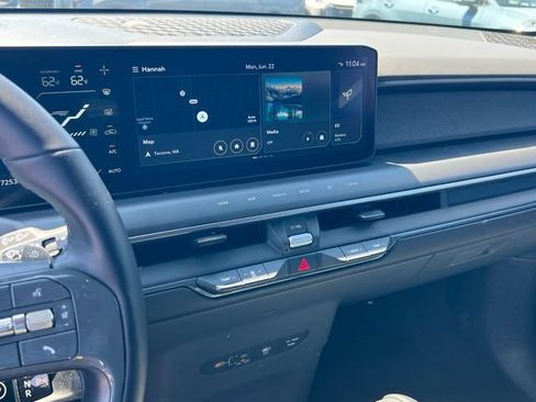 Certified 2024 Kia EV9 Wind AWD/4WD image 17