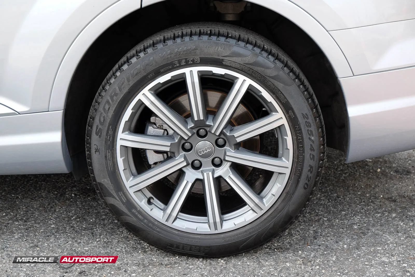 Used 2018 Audi Q7 3.0T Prestige AWD/4WD image 12
