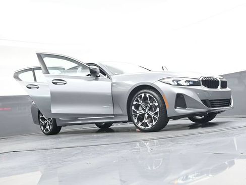 New 2026 BMW 330i xDrive Sedan w/ Premium Package AWD/4WD image 44